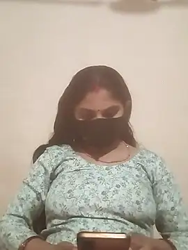 Pooja bhabhi00 online show from January 11, 2026, 3:41 pm