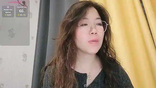 Snapshot of Xiao3187 chatting on December 3, 2025, 12:15 pm Xiao3187 online show from December 3, 2025, 12:15 pm