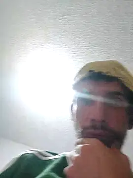 Surf boy8 online show from November 26, 2025, 6:24 am