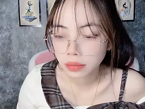 Aria5999 online show from December 13, 2025, 9:10 pm