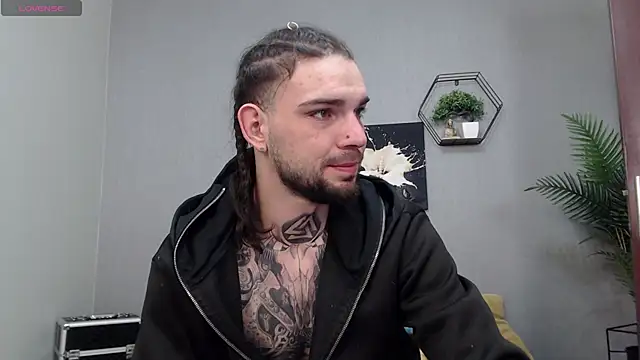 KaneHunter online show from April 19, 2026, 7:05 pm