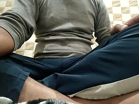 Snapshot of achut32 chatting on December 2, 2025, 4:19 pm achut32 online show from December 2, 2025, 4:19 pm