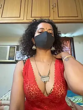 TeddyLover5 online show from April 17, 2026, 6:05 am