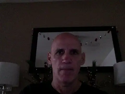 Elosoo online show from December 5, 2025, 12:59 pm