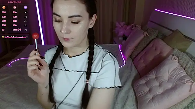 AdeleCutie online show from December 2, 2025, 12:22 am