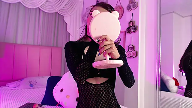 IsabelleDaza online show from April 10, 2026, 12:12 pm