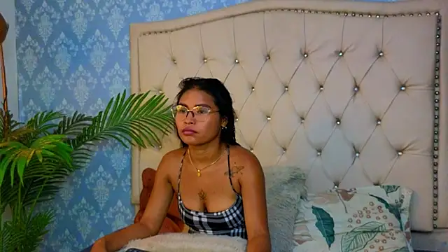 Snapshot of Miaa_Collinss chatting on December 1, 2025, 8:42 pm Miaa Collinss online show from December 1, 2025, 8:42 pm