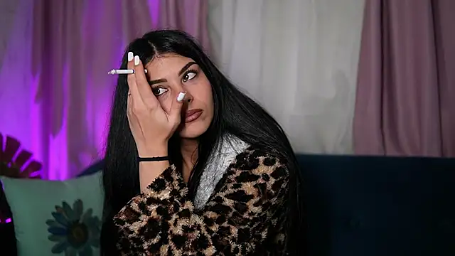 SophieVenus online show from December 2, 2025, 8:32 pm