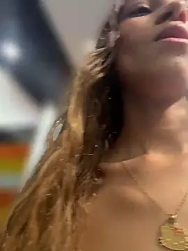 Vanneskk online show from April 18, 2026, 8:53 pm