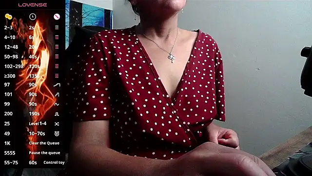 Whisperingfire online show from June 4, 2026, 7:51 pm