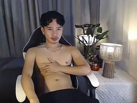 Snapshot of _bigcock_charles chatting on December 3, 2025, 10:31 pm bigcock charles online show from December 3, 2025, 10:31 pm