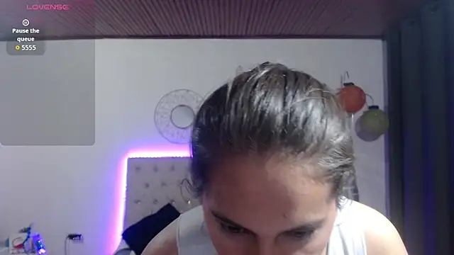 sharon and sharit online show from November 30, 2025, 3:07 am