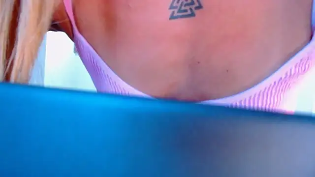 sexymusclegoddess online show from March 20, 2026, 1:45 pm