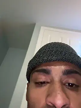 Chrisd3195 online show from November 29, 2025, 3:28 am