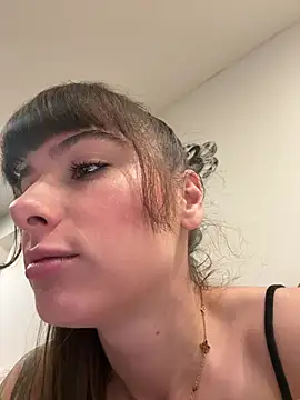 Sugarbellax online show from February 12, 2026, 5:23 pm