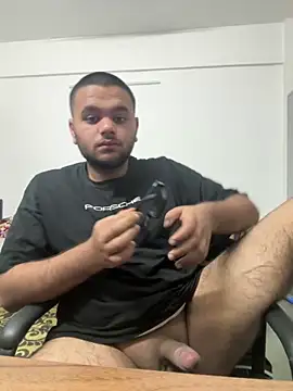 Noavacado  online show from February 15, 2026, 1:10 pm