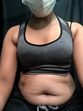 Snapshot of Mallu_Mask_Beauty chatting on December 1, 2025, 6:20 pm Mallu Mask Beauty online show from December 1, 2025, 6:20 pm