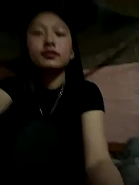 Mayli2x online show from December 4, 2025, 7:29 am