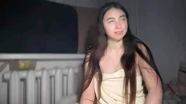 Aphr0ditee online show from February 8, 2026, 3:21 pm