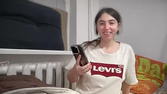 Aphr0ditee online show from March 17, 2026, 7:06 pm