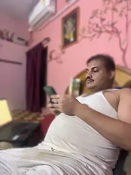 Saxymood1111 online show from April 19, 2026, 5:47 pm