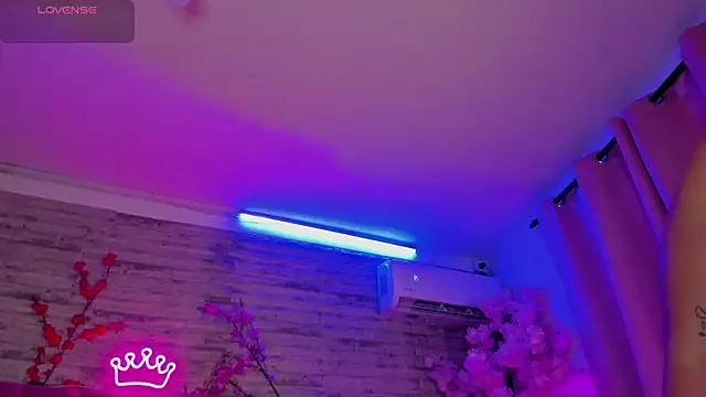 MoliBunny online show from April 24, 2026, 8:38 am