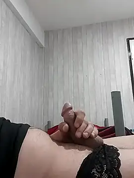 oblaxus1 online show from April 22, 2026, 12:01 pm