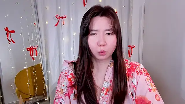 spicy pie  online show from December 3, 2025, 6:03 am