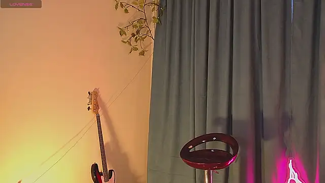 Jennifer Wiliams online show from March 1, 2026, 2:06 pm