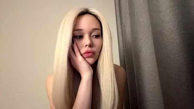 ElyaMur online show from March 31, 2026, 4:09 pm