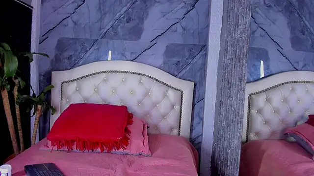 Snapshot of Noah_West18 chatting on November 29, 2025, 7:47 pm Noah West18 online show from November 29, 2025, 7:47 pm