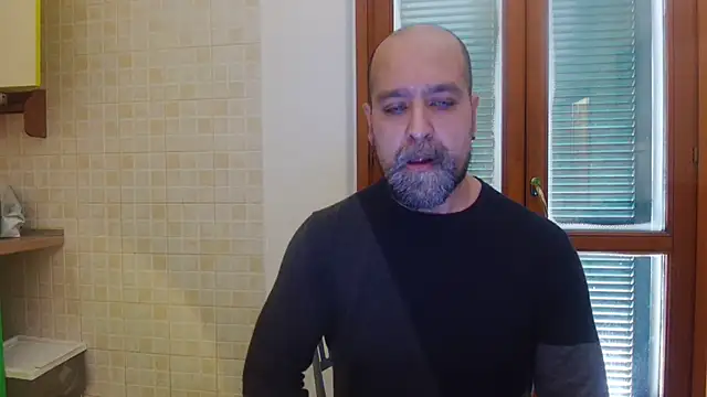 AMIRDIB2025 online show from April 13, 2026, 1:48 pm