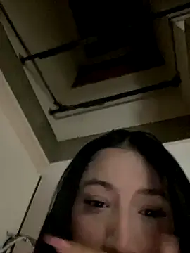 Snapshot of lina10_ chatting on December 2, 2025, 11:39 pm lina10 online show from December 2, 2025, 11:39 pm