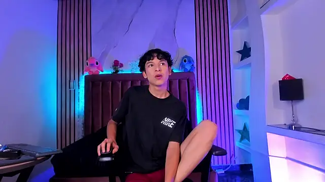 SthepanodiMonaco online show from January 9, 2026, 9:00 pm