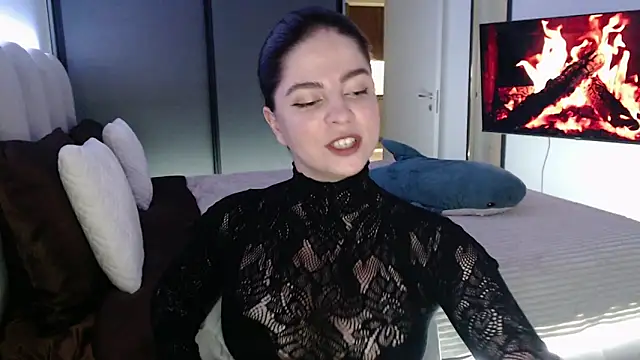 RachelCamp online show from June 15, 2026, 9:25 pm