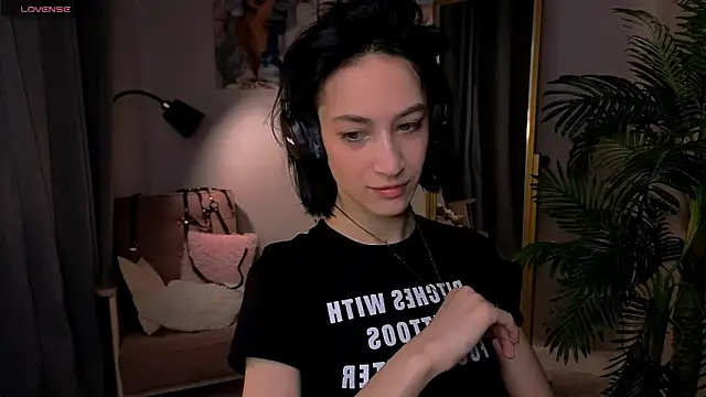 Snapshot of Lis_Batsy chatting on November 30, 2025, 6:03 am Lis Batsy online show from November 30, 2025, 6:03 am