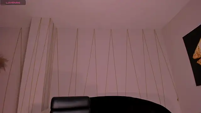 LisaFlowers  online show from March 7, 2026, 7:37 am