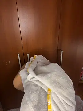 Snapshot of CammyyDomm chatting on December 5, 2025, 7:12 pm CammyyDomm online show from December 5, 2025, 7:12 pm