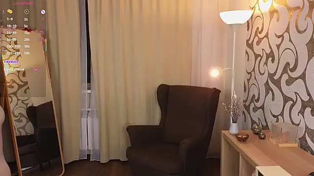 Snapshot of uwumaryme chatting on December 16, 2025, 2:21 pm uwumaryme online show from December 16, 2025, 2:21 pm