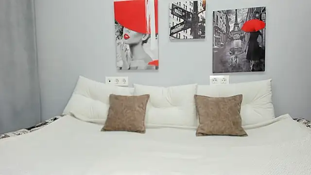 Comely Camillla online show from February 15, 2026, 3:07 am