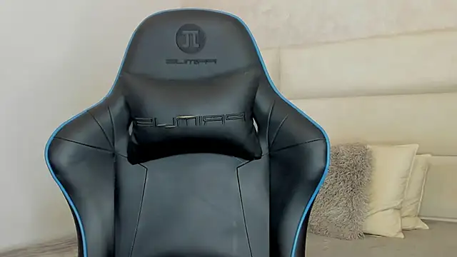 maddox santana online show from December 15, 2025, 8:09 am