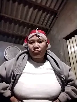 LeoPet2x online show from December 13, 2025, 8:15 pm