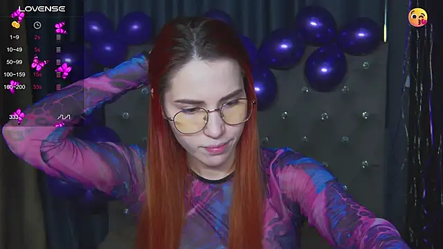 Emily Kente online show from December 5, 2025, 12:43 am