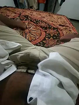 Snapshot of sheneth2005 chatting on December 16, 2025, 8:40 am sheneth2005 online show from December 16, 2025, 8:40 am