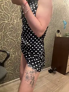 Snapshot of Sweet_little_gir chatting on May 13, 2026, 3:30 pm Sweet little gir online show from May 13, 2026, 3:30 pm