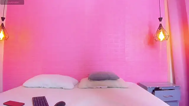 AlexandraMiller online show from January 14, 2026, 12:53 pm