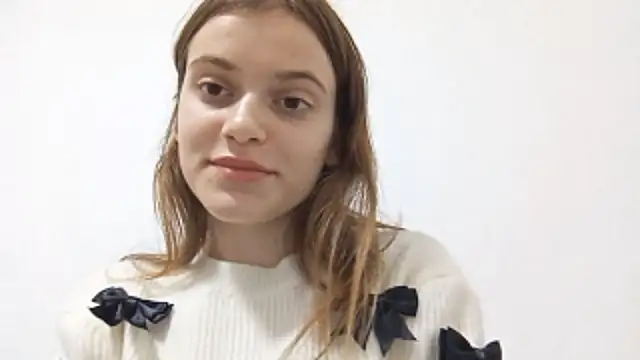 MildredVillareal online show from December 3, 2025, 3:11 pm