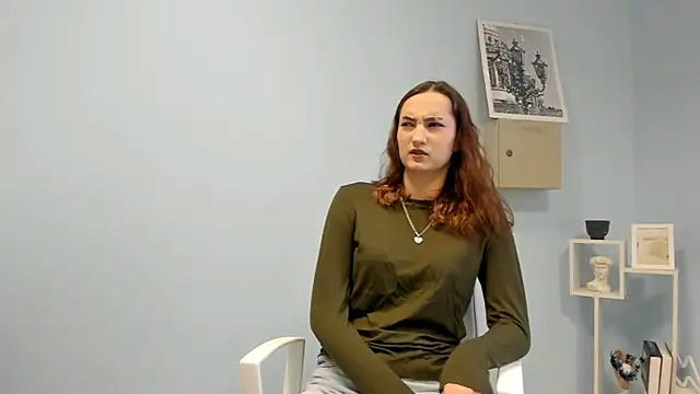 ShelieThetford online show from November 30, 2025, 6:03 am