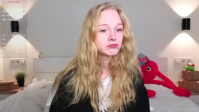 GhisllaineWestler online show from February 16, 2026, 4:11 am