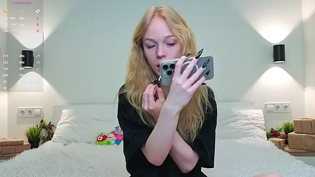 GhisllaineWestler online show from February 12, 2026, 4:12 am